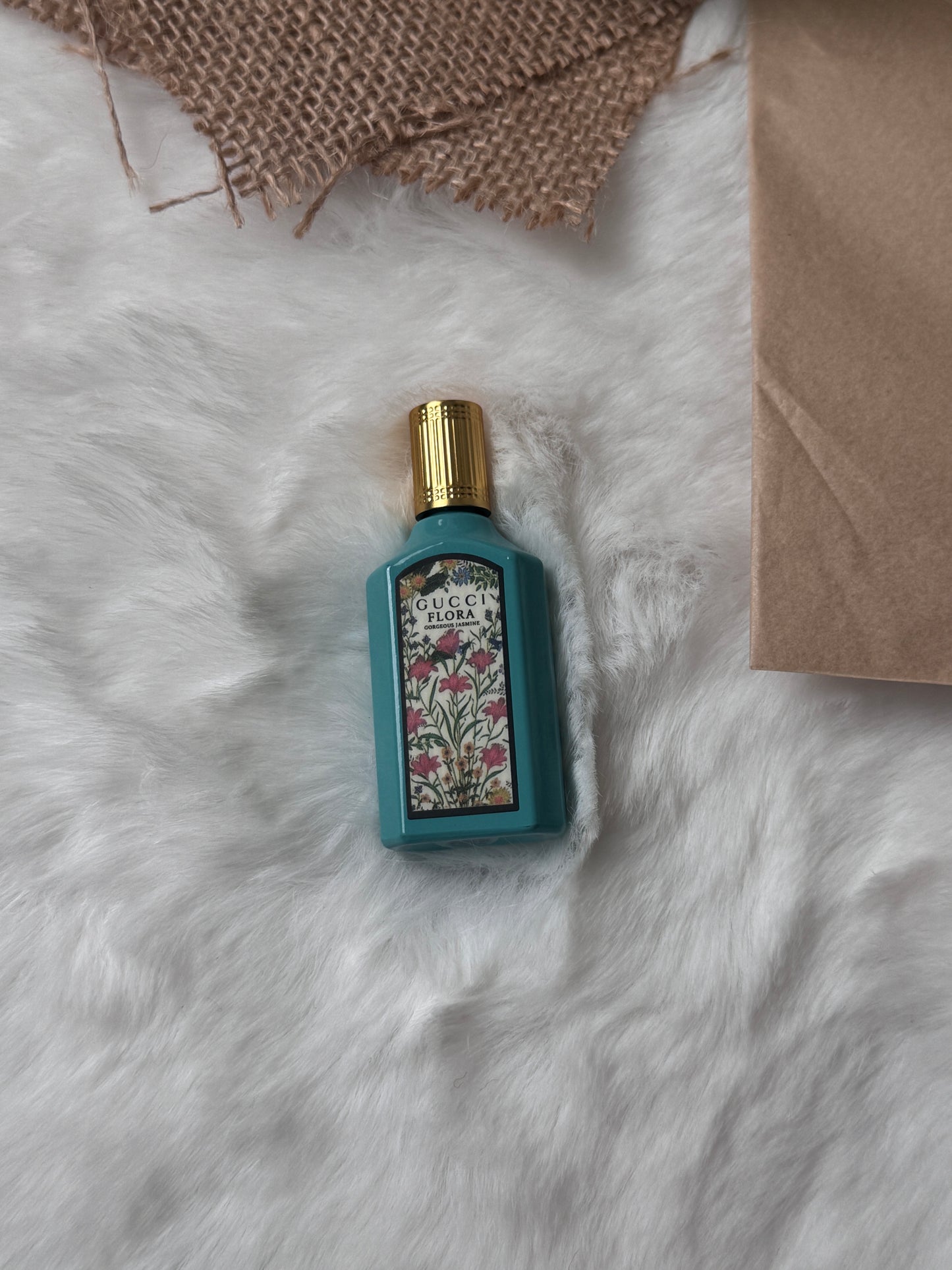 Combination perfume sample set for trial