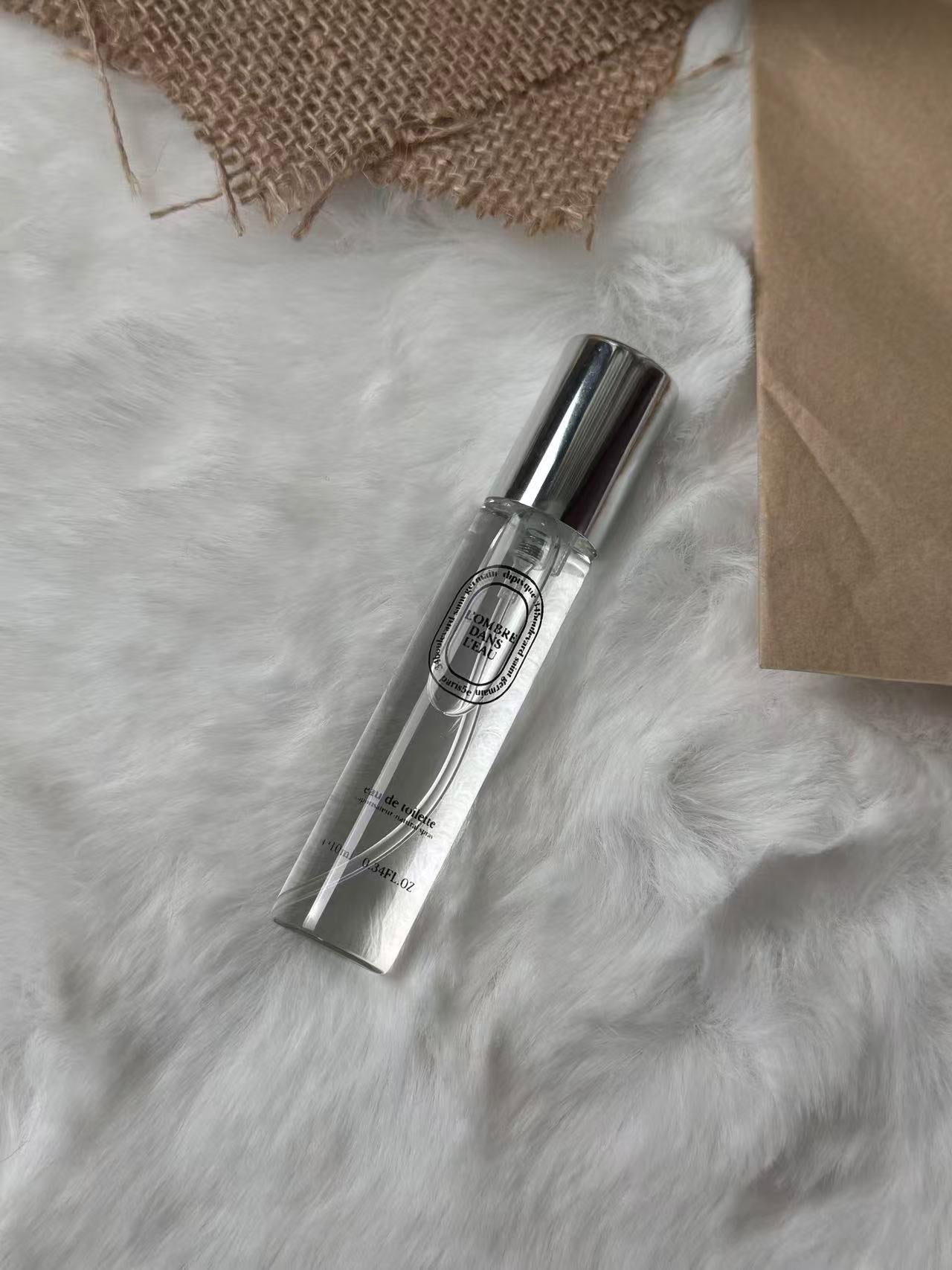 Combination perfume sample set for trial
